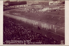 Carte postale des Jeux Olympique 1924 - Défilé de l'équipe de france.
